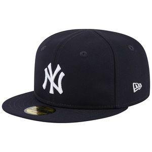 ⚾️ Like new NY authentic new era infant baseball cap size 6 3/8